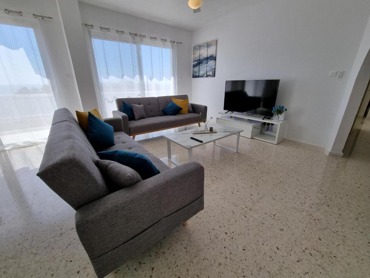 Апартаменты Diamond Sea View Penthouse Пафос Экстерьер фото