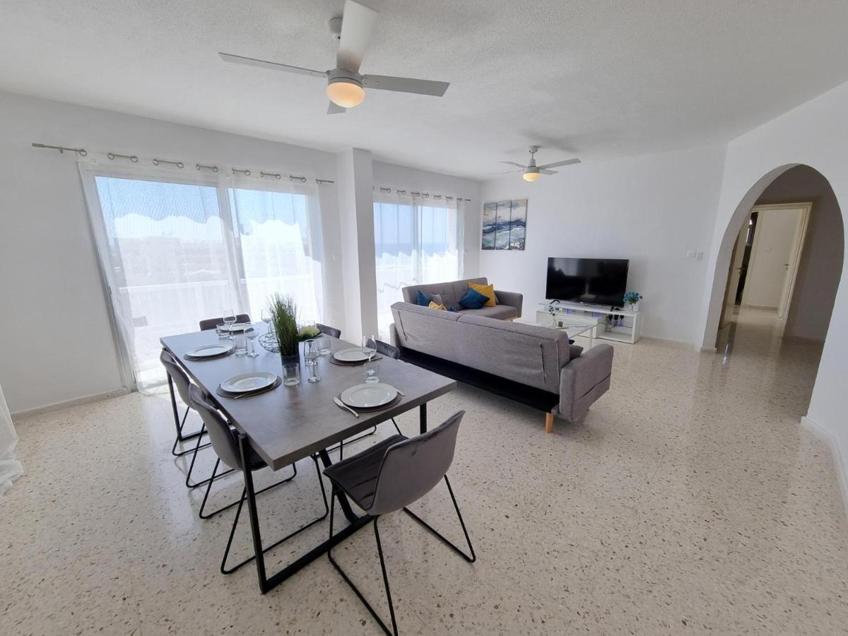 Апартаменты Diamond Sea View Penthouse Пафос Экстерьер фото